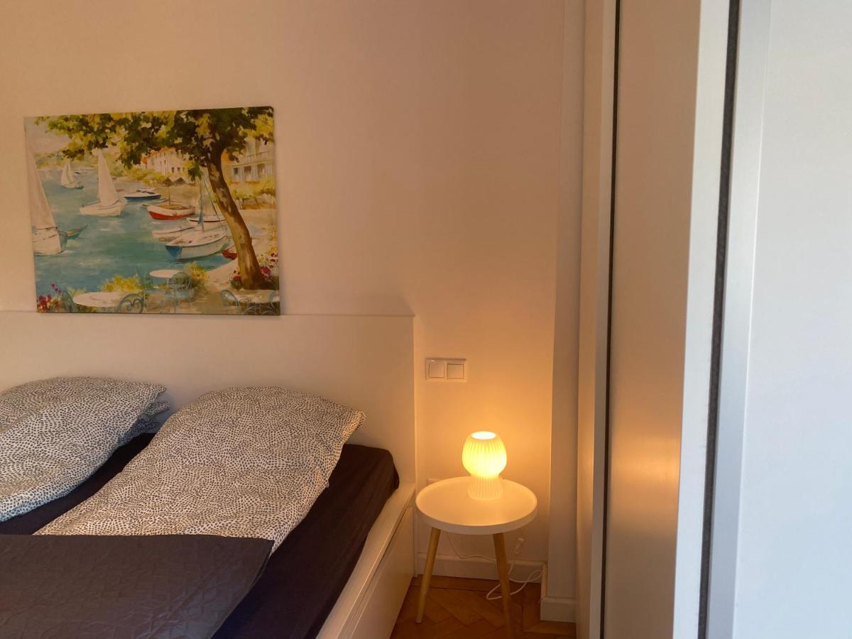 Blue Port Apartment In Ujlipotvaros With Free Parking Budapest Eksteriør billede
